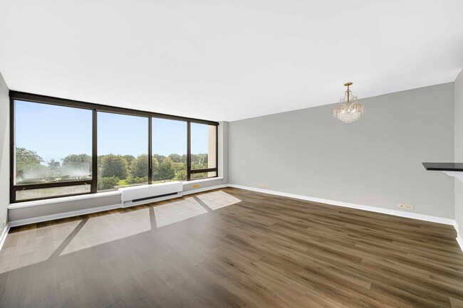 Foto del edificio - 5445 Edgewater Plaza