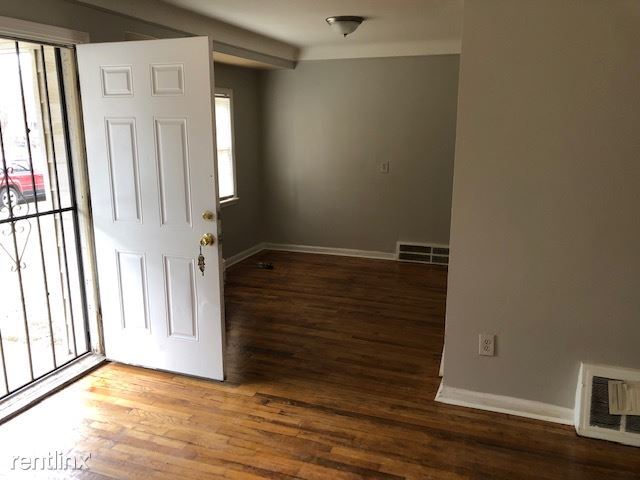 Building Photo - 3 br, 1 bath House - 19220 Alcoy St