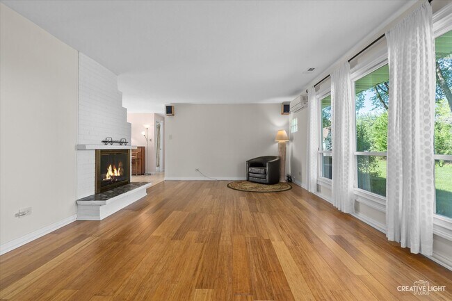 Foto del edificio - 121 Westover Ct