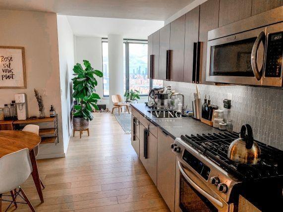 Foto del edificio - 2 bedroom in Brooklyn NY 11217