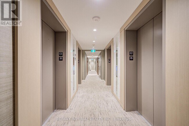 Building Photo - 38 Widmer St