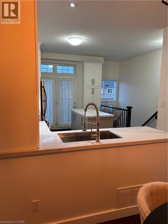 Building Photo - 3 Durksen Dr