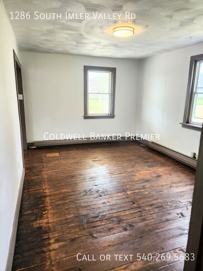 Building Photo - 1286 S Imler Valley Rd