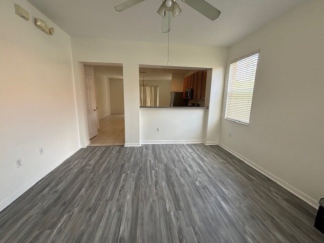 Building Photo - 5234 Paradise Cay Cir