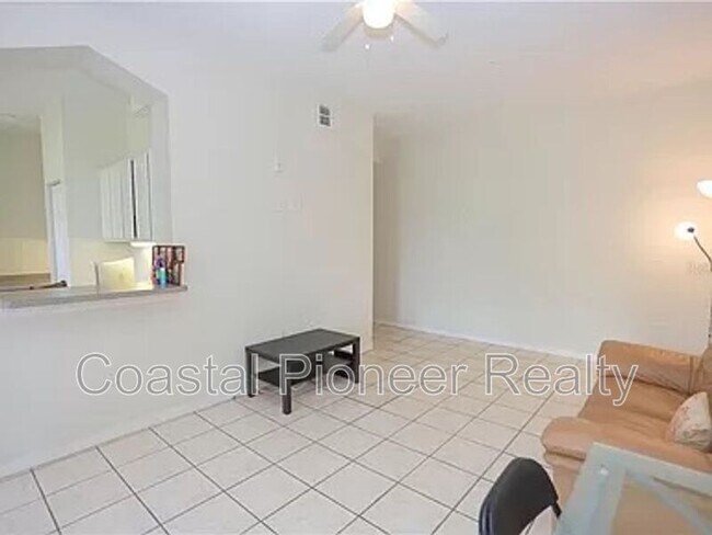 Building Photo - 5035 Sunridge Palms Dr