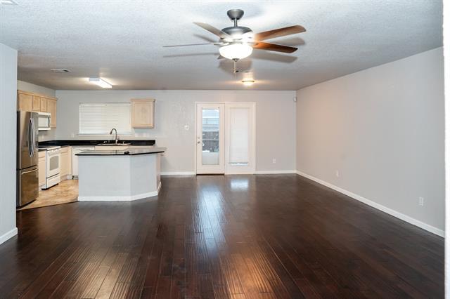 Foto del edificio - 2129 Bliss Rd