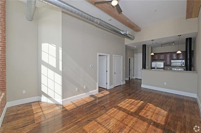 Building Photo - 75 Pocasset St