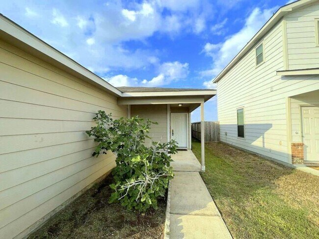 Building Photo - 1715 Ramsay Way