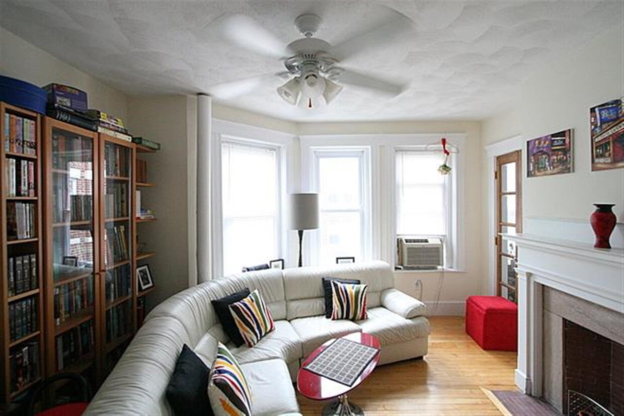 Primary Photo - 333 Harvard St