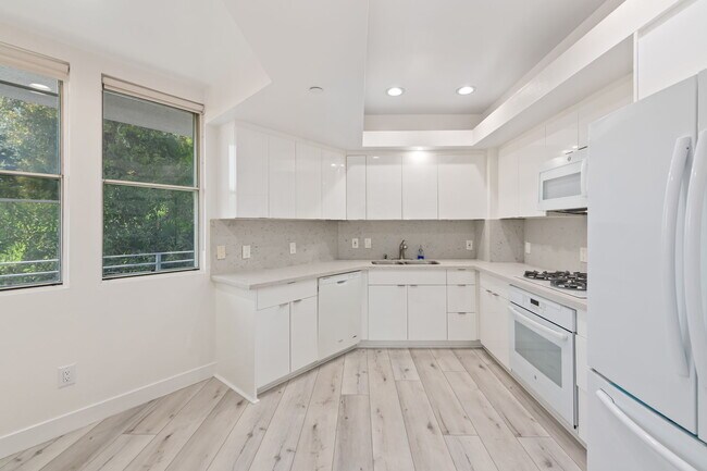 Foto del edificio - 171 N Church Ln