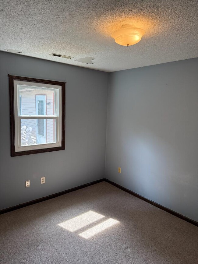 Building Photo - 519 Villa Park Ct