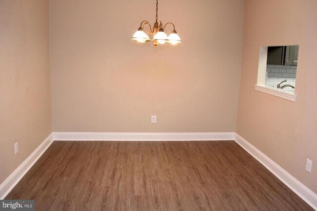 Building Photo - 1407 Hawthorne Ct