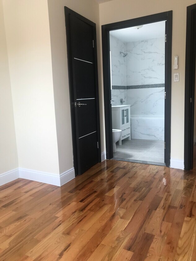 16443 75th Rd, Fresh Meadows, NY 11366 Townhouse for Rent in Fresh