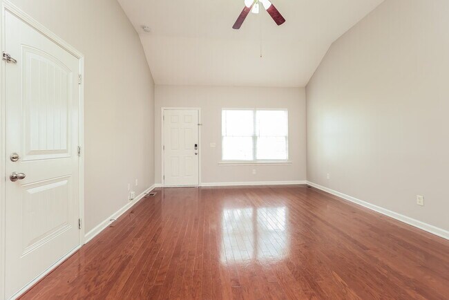 Building Photo - 2930 Painted Pony Dr