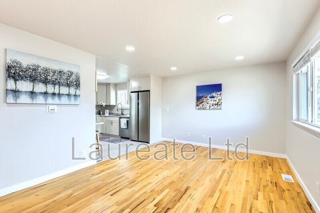 Foto del edificio - 8344 Charlotte Way
