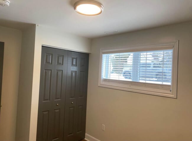 Building Photo - 40 Grand St