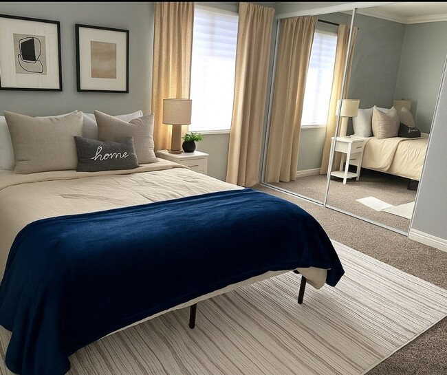 Building Photo - 1040 Canosa Ave