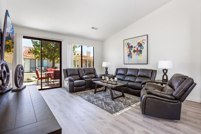 Building Photo - 106 Caserta Ln