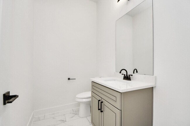 Building Photo - 4352 Avron Dr