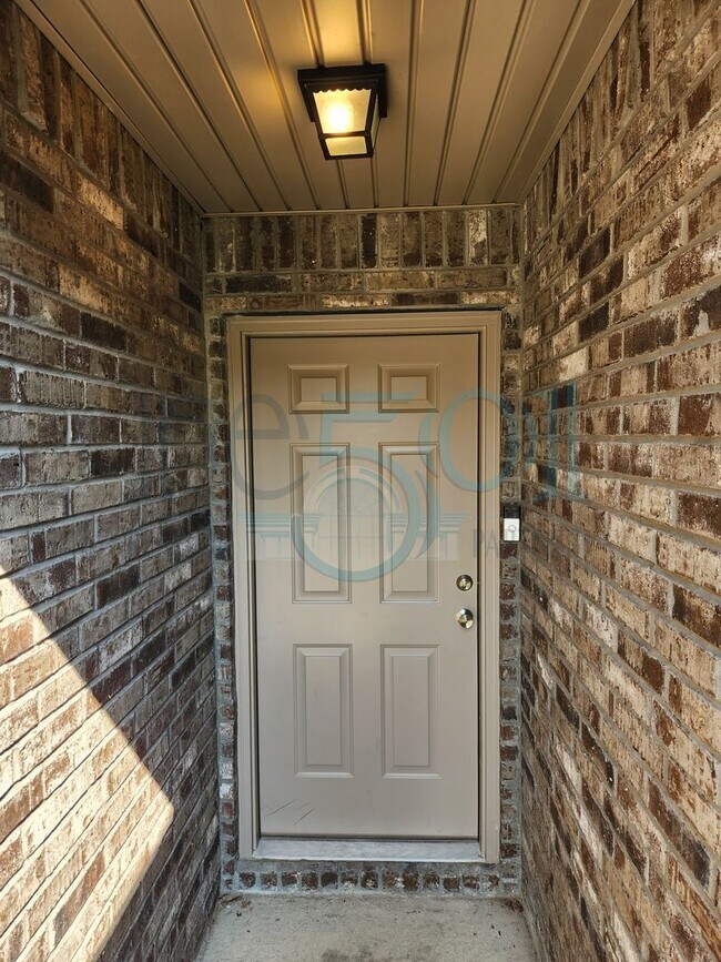 Foto del edificio - Modern Living in Wisteria: Contemporary 3-Bed 2-Bath Oasis Near I-430