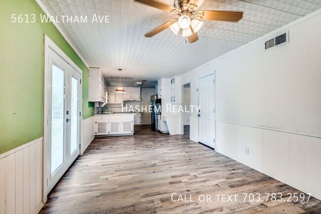 Building Photo - 5613 Waltham Ave