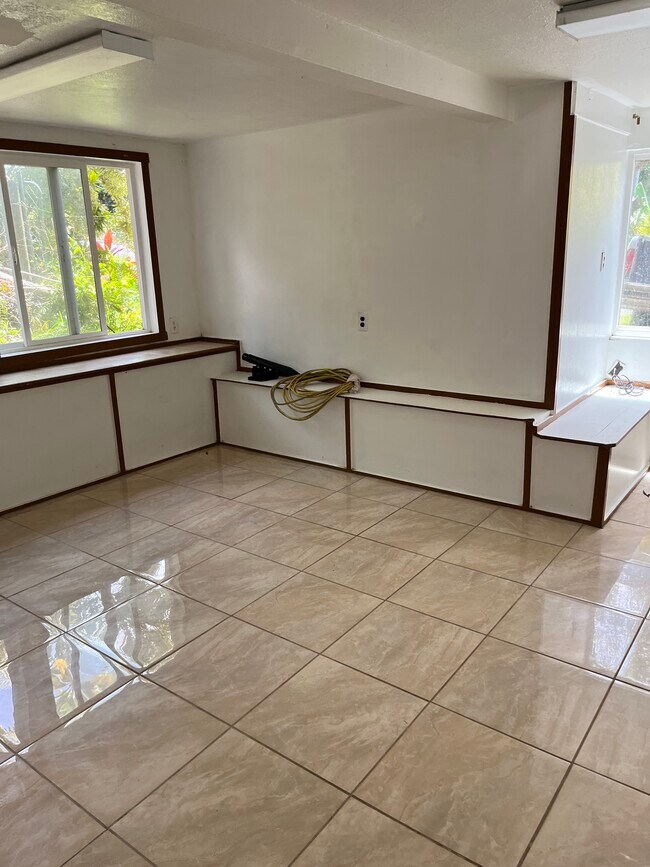 Foto del edificio - 28-251-251 Stable Camp Rd