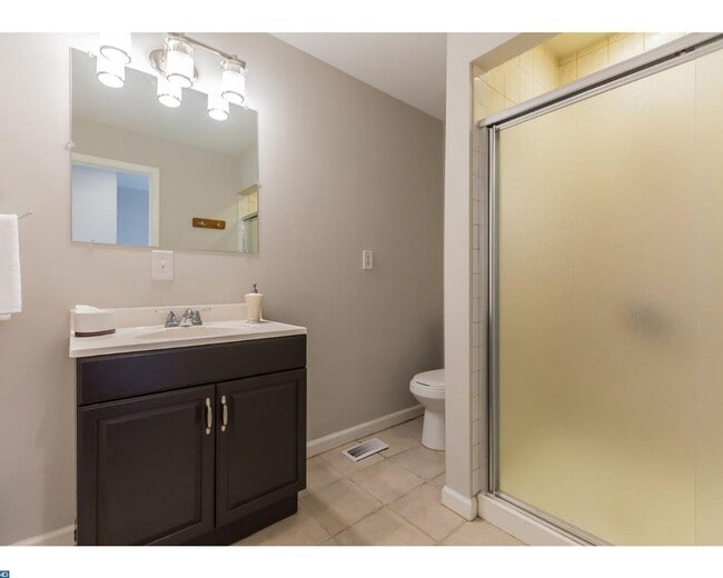 Foto del edificio - Point Breeze Townhome