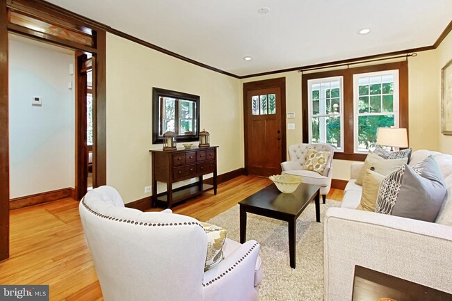 Foto del edificio - 9148 Walnut St