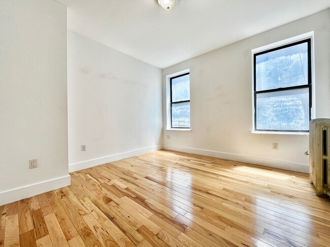 Building Photo - 286 Fort Washington Ave