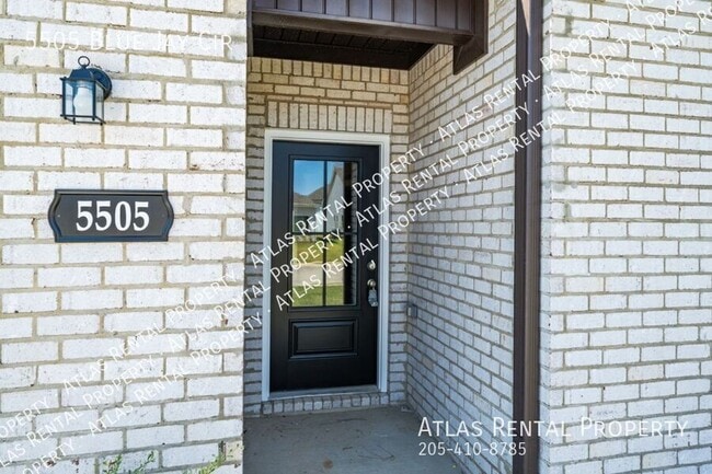 Building Photo - 5505 Blue Jay Cir