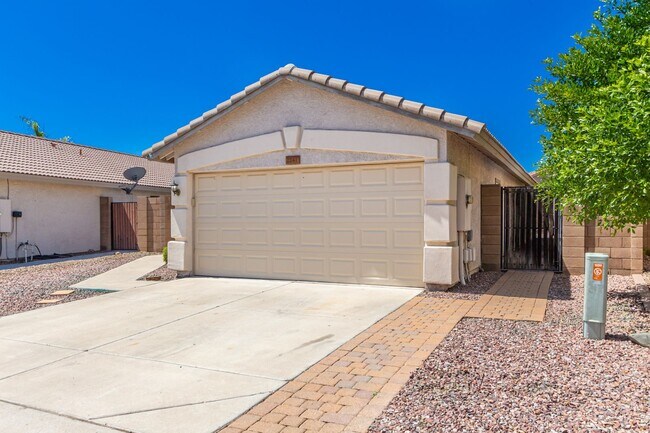 Building Photo - Spacious 3 Bed, 2 Bath Home in Boulder Creek