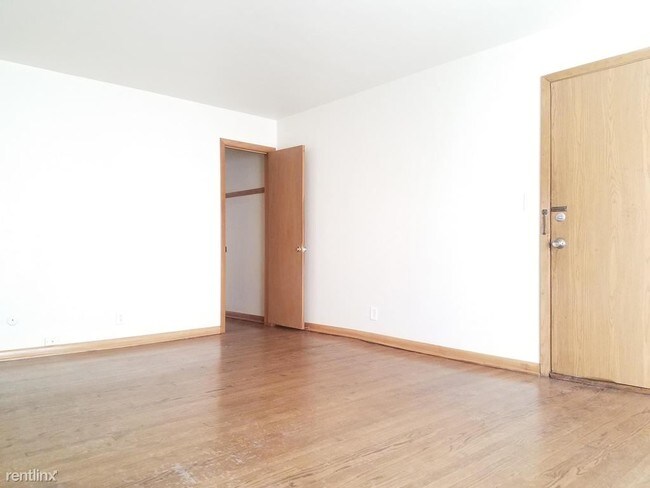 Foto del edificio - 3202 N 76th St