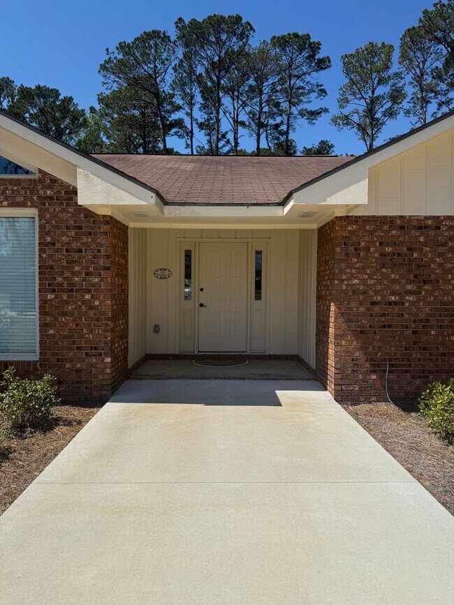 Building Photo - 133 River Ridge Rd