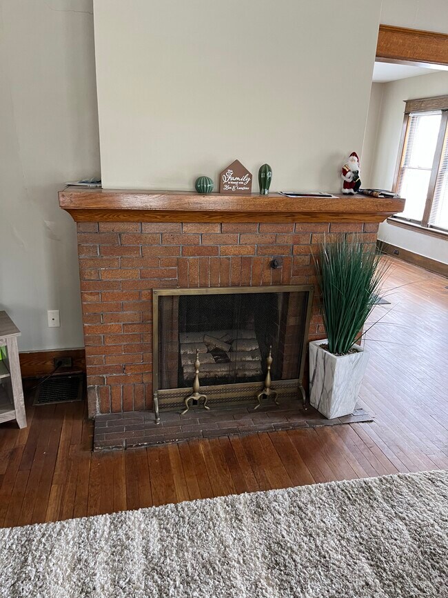 Foto del edificio - 1301 Fulton St W