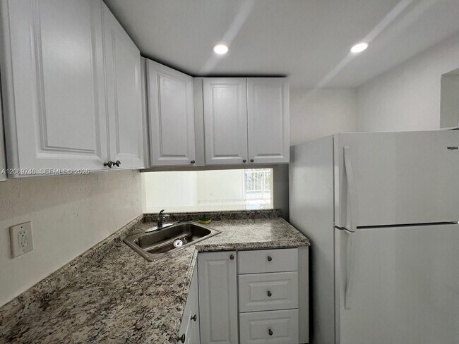 Foto del edificio - 4550 NW 9th St