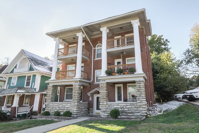 Foto del edificio - 3716 Warwick Blvd