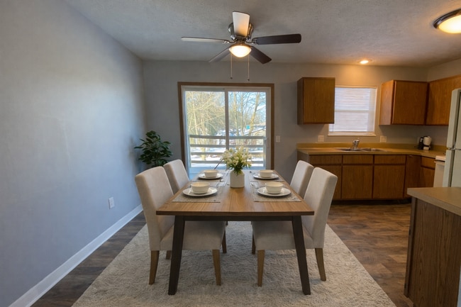 Building Photo - 4330-4332 Ellsworth Rd Stow OH 44224 MFH2 .T3