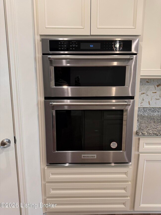 Foto del edificio - 2848 Hamilton Springs Dr