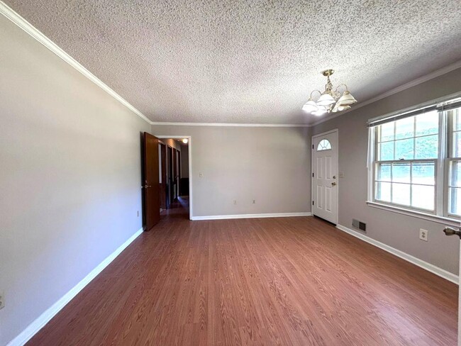 Foto del edificio - 3054 Poplar Springs Church Rd