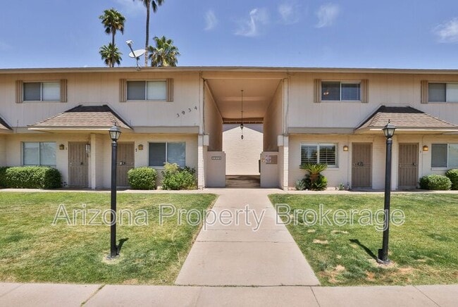 Photo - 3934 E Piccadilly Rd Apartment