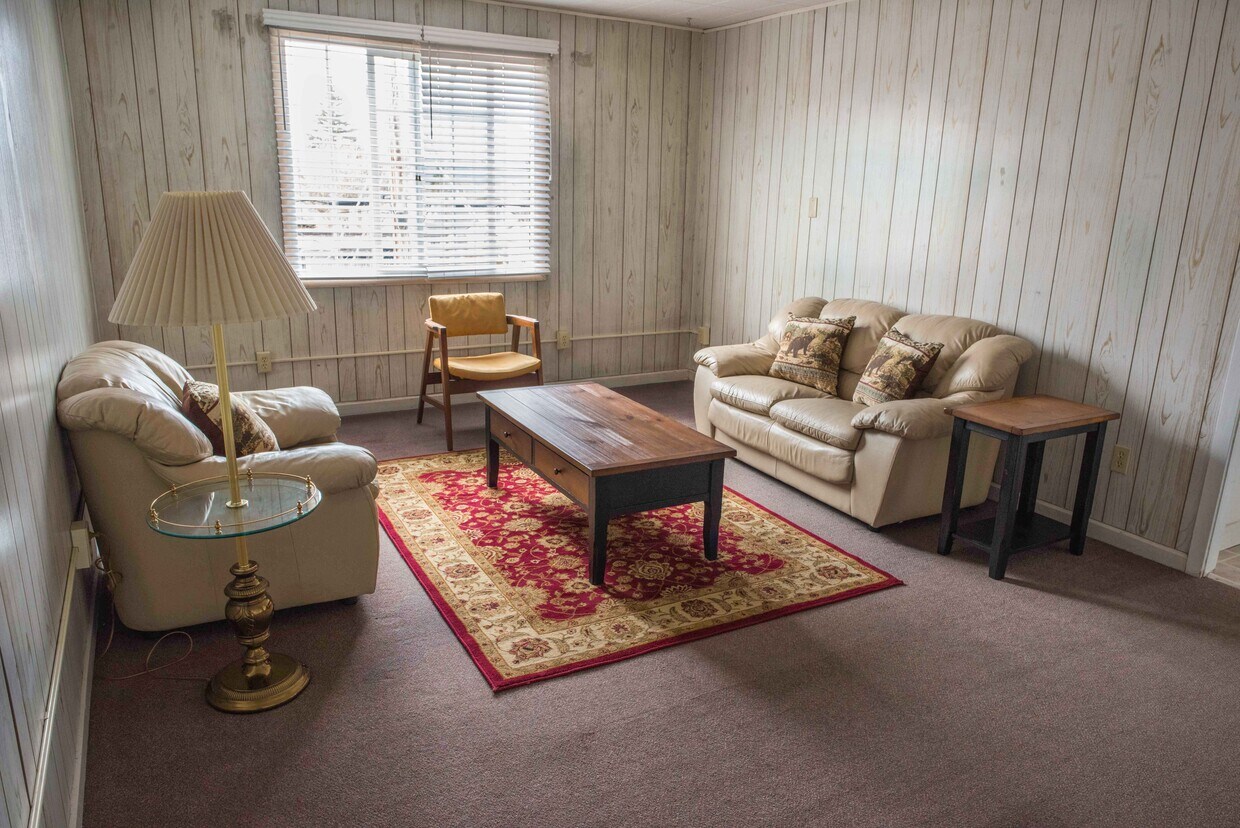 422 S Washington St Unit Apt5, Afton, WY 83110 Apartments in Afton