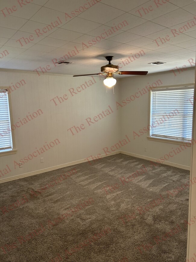Building Photo - 1604 Rosemont St