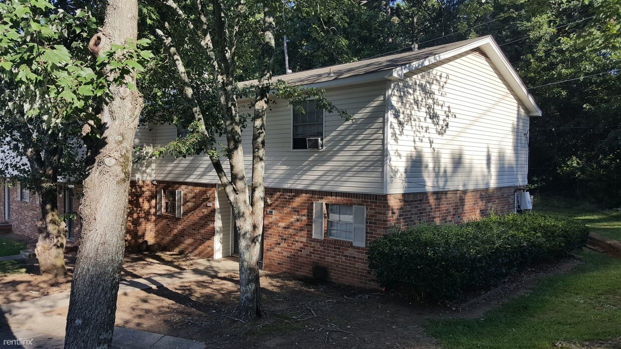 Building Photo - 3251 Commerce Dr