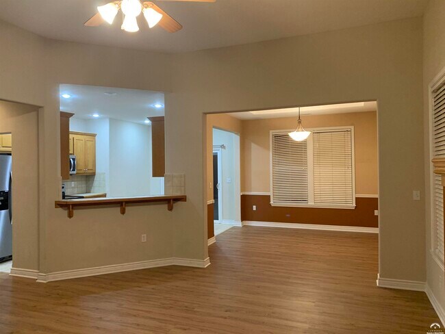 Building Photo - 5229 Carson Dr