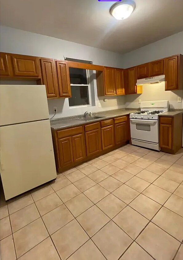 Primary Photo - 345 Sanford Ave