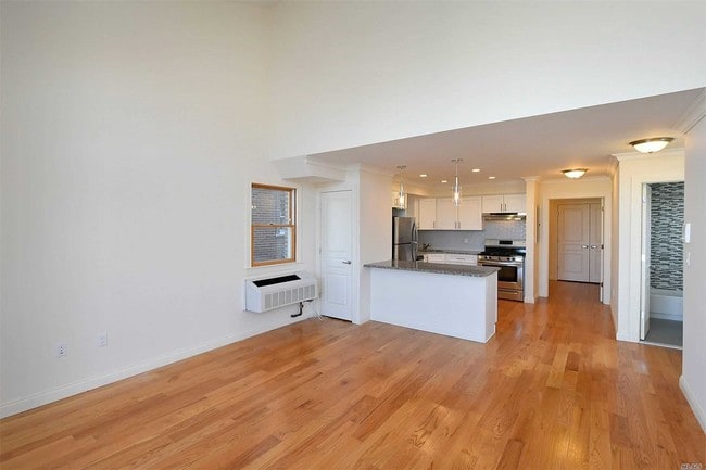 Building Photo - 64-10 Perry Ave