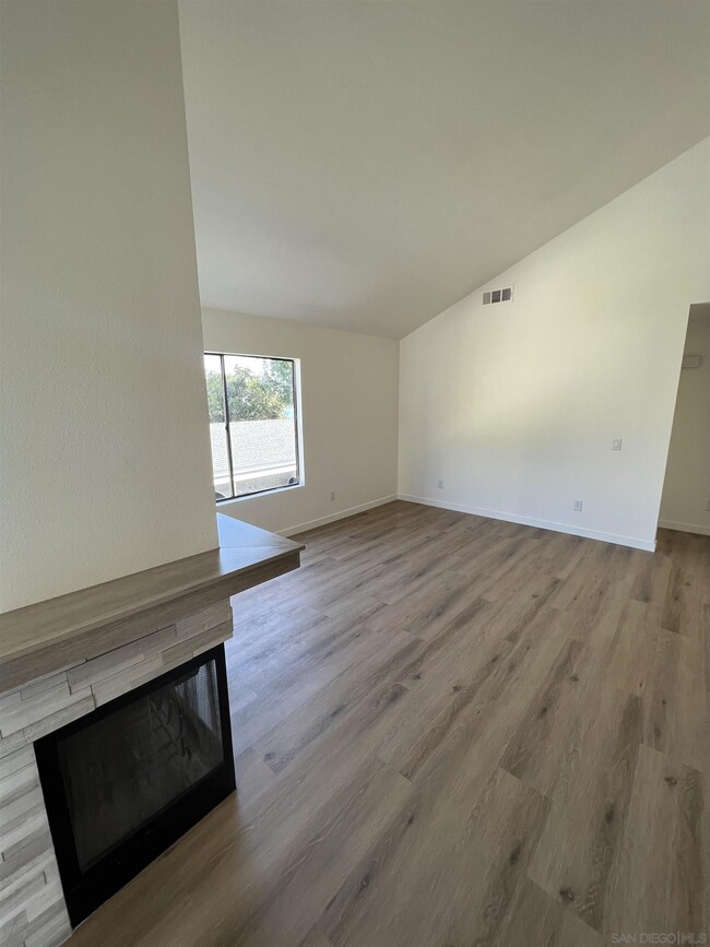 Building Photo - 10845 Scripps Ranch Blvd