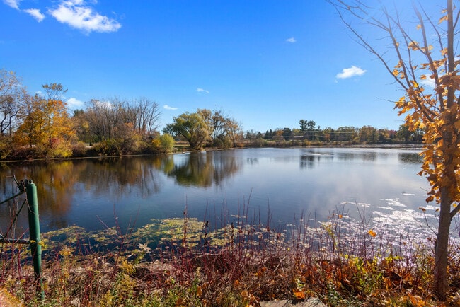 Foto del edificio - 4105 Riverview Dr