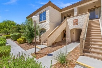 Building Photo - 6901 Squaw Mountain Dr