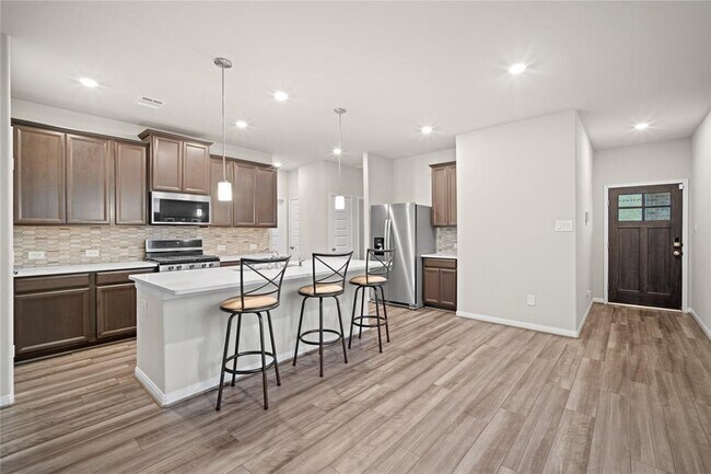 Building Photo - 7003 Silverleaf Oak St